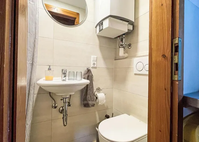 Holiday home Backhaeusle By Interhome